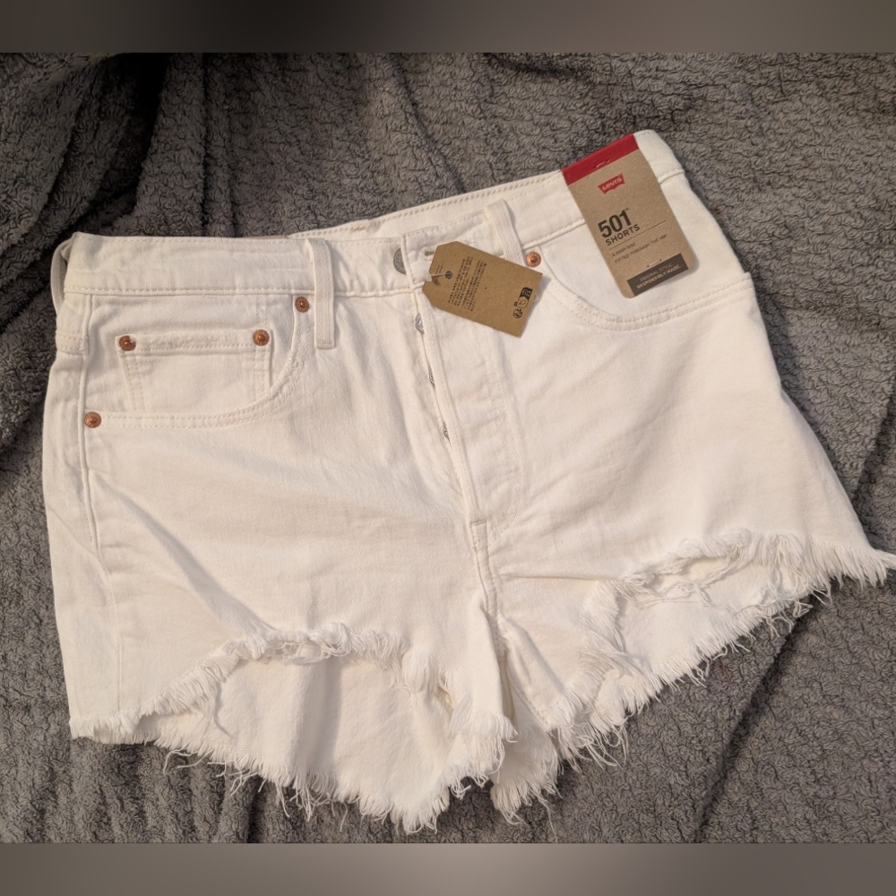 Levi's Crisp White Frayed Hem Shorts